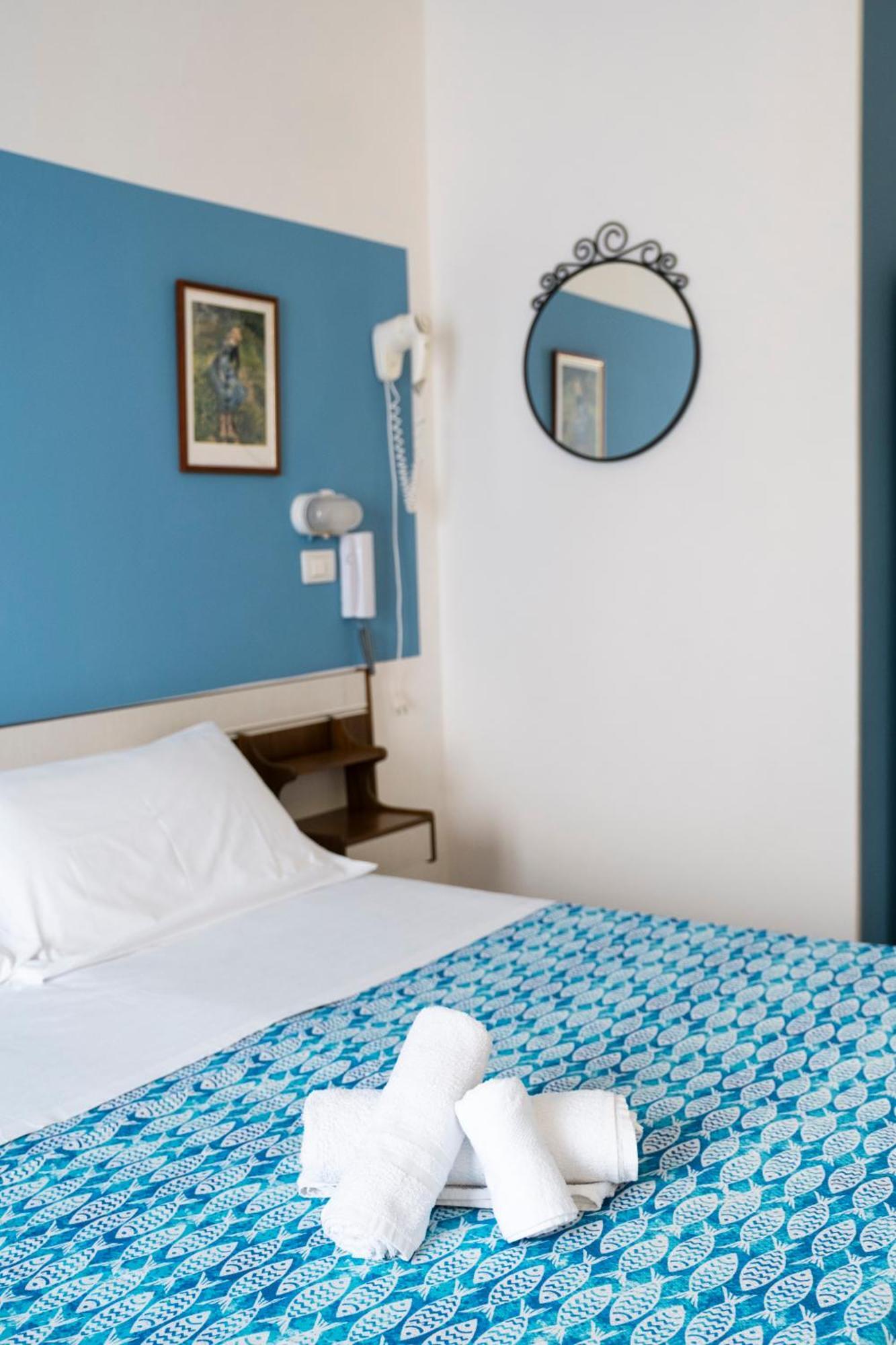 Hotel Cheri Rimini Exterior photo